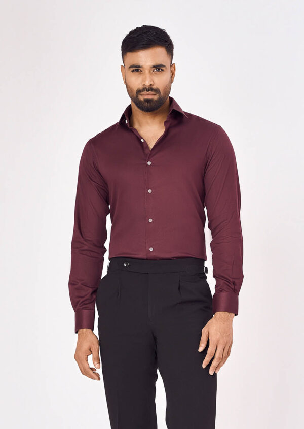 Cutaway Collar Shirt